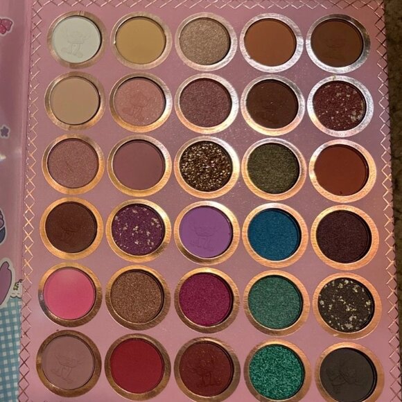 STITCH Makeup Palette - Picture 2 of 6
